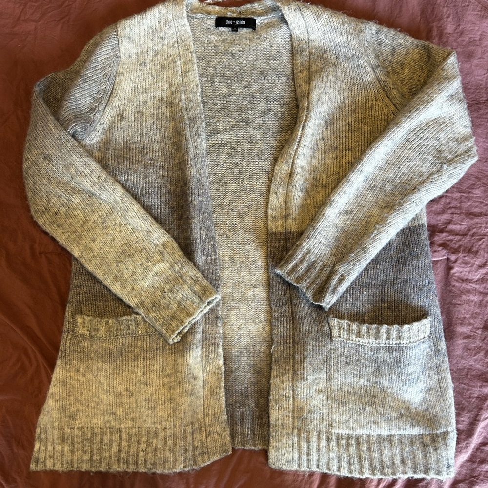Grey cardigan